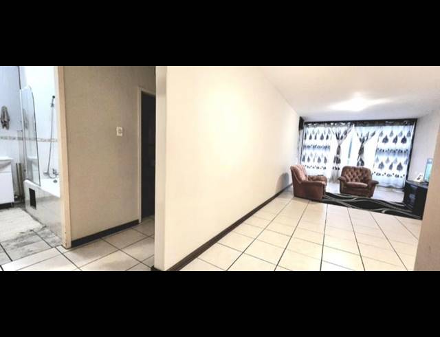 2 BEDROOM APARTMENT FOR SALE IN DENLEE